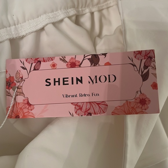COPY - NWT! Shein skirt. - Picture 6 of 7